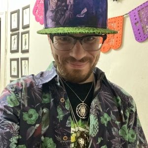 Meet your Posher, Chris